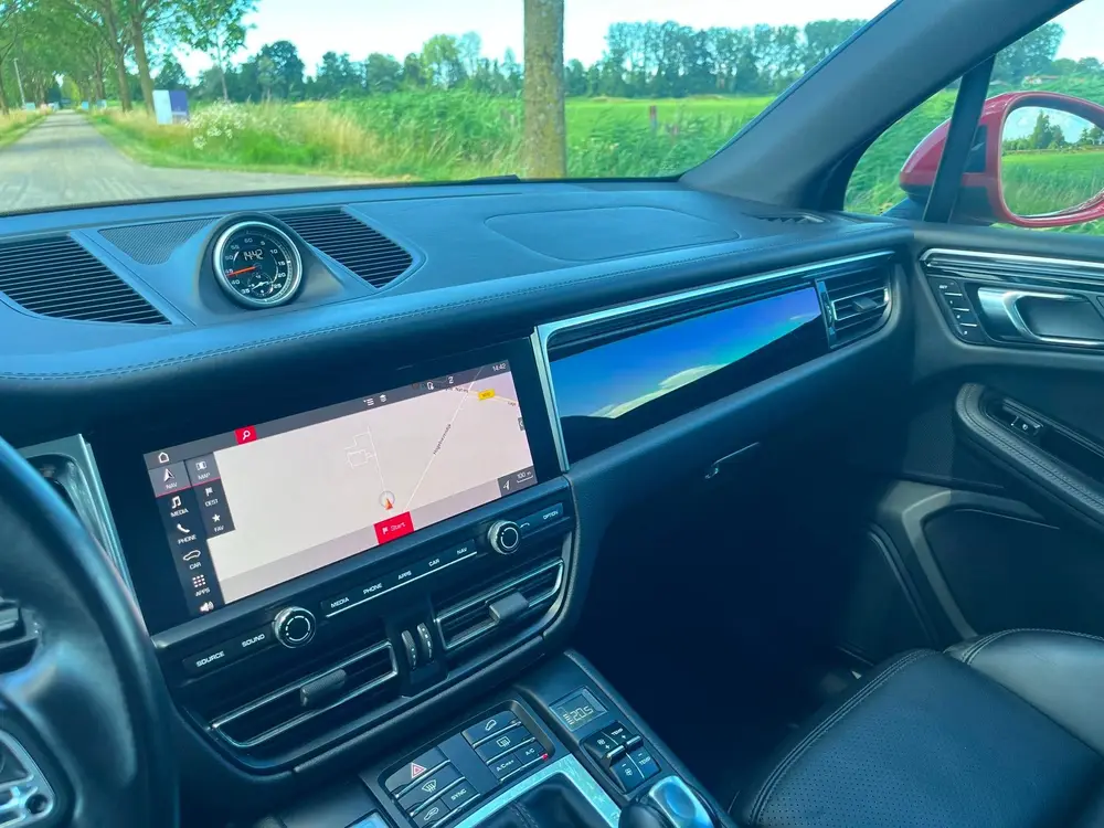Porsche Macan 3.0 S, Luchtvering , Panoramadak uit 2019, foto 20