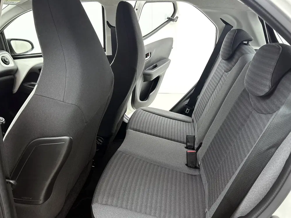 Toyota Aygo 1.0 VVT-i x-play uit 2020, foto 16