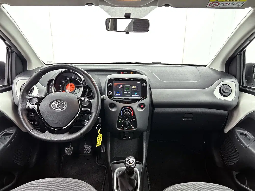 Toyota Aygo 1.0 VVT-i x-play uit 2020, foto 4