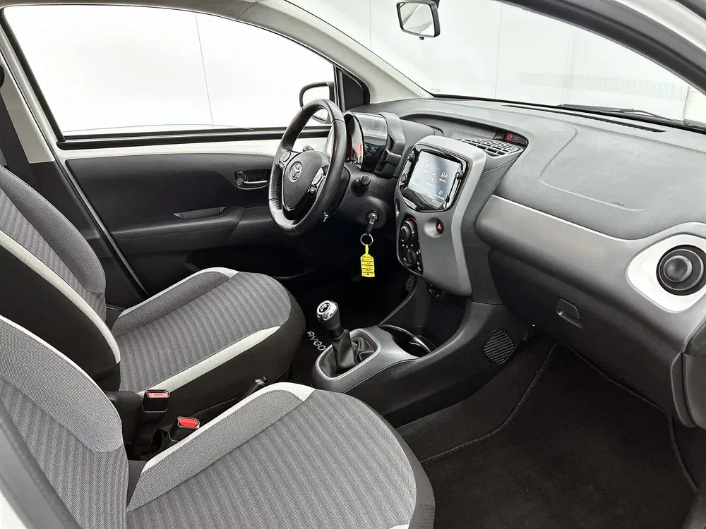Toyota Aygo 1.0 VVT-i x-play uit 2020, foto 6