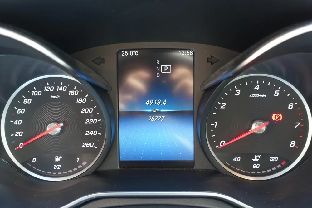 Mercedes-Benz C-Klasse AMG Line 180 Premium Plus Pack l Nigh uit 2019, foto 6