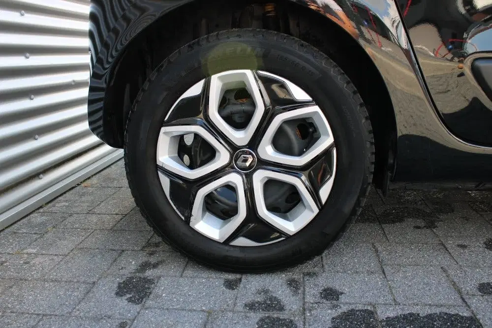 Renault Twingo R80 E-Tech Equilibre uit 2023, foto 14