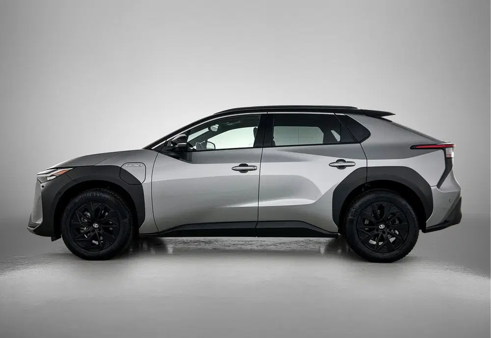 Toyota bZ4X Premium 4WD 71 kWh uit 2023, foto 3