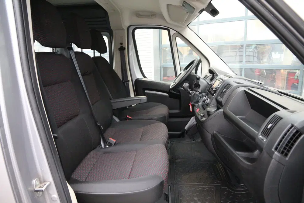Citroën Jumper 2.2 BlueHDi 140 uit 2022, foto 9