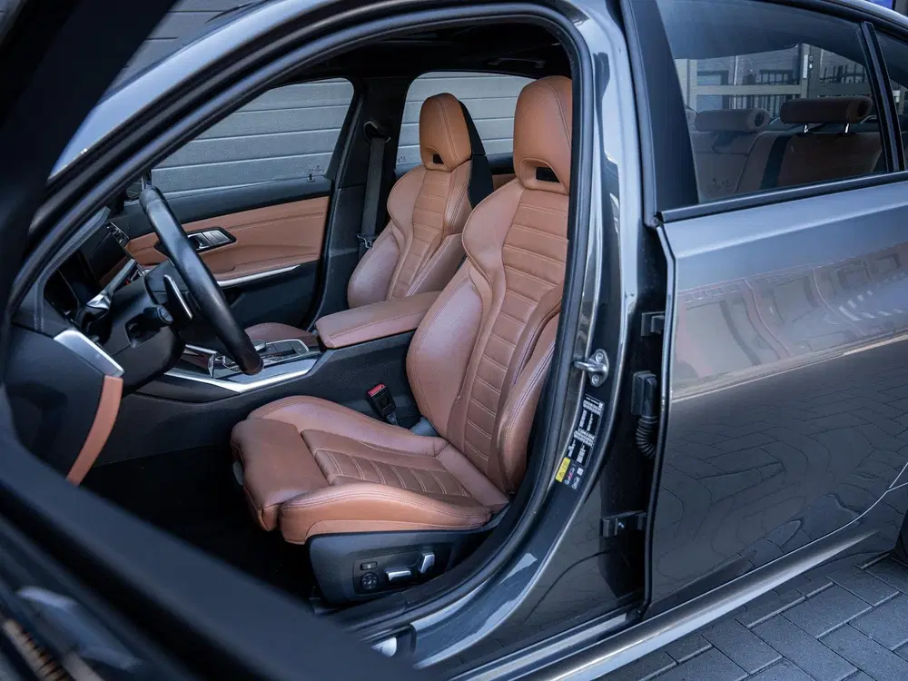 BMW 3-serie 330e High Executive uit 2021, foto 11