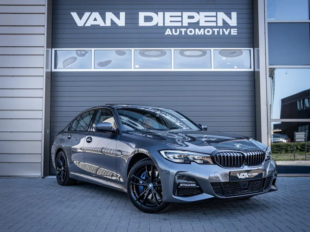 BMW 3-serie 330e High Executive uit 2021, foto 4