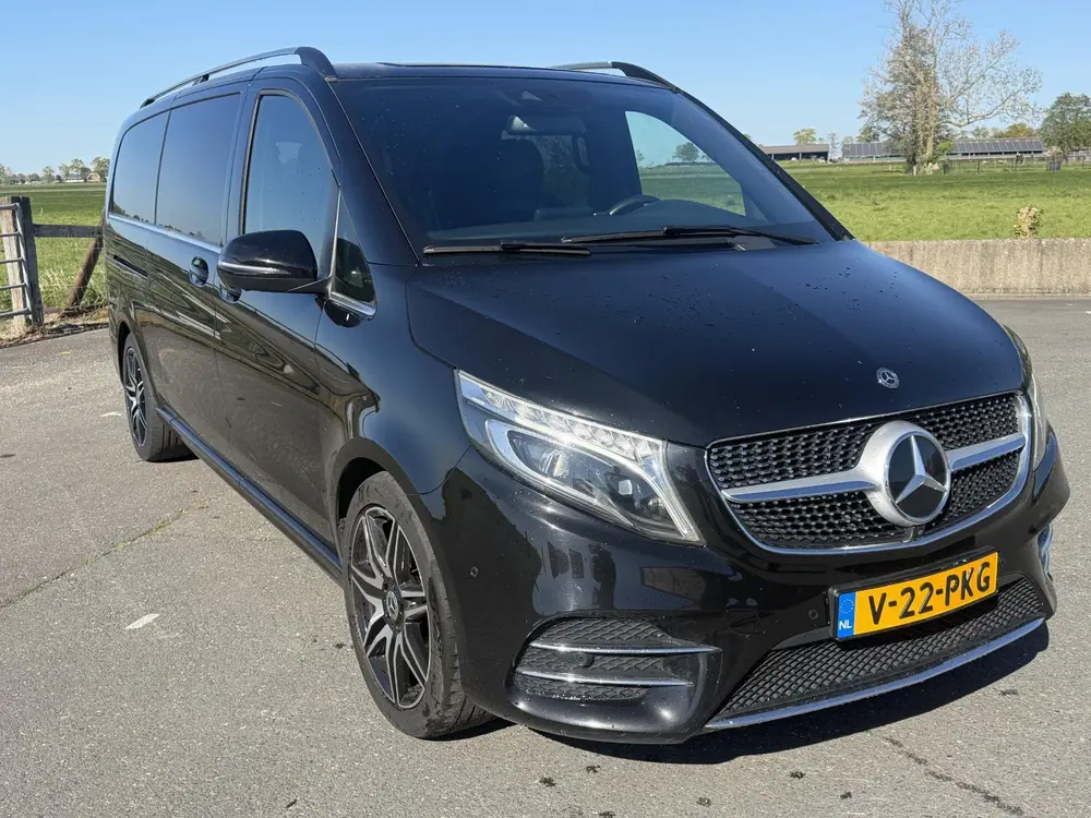 Mercedes-Benz V-Klasse 300d Extra Lang DC Avantgarde AMG uit 2019, foto 6