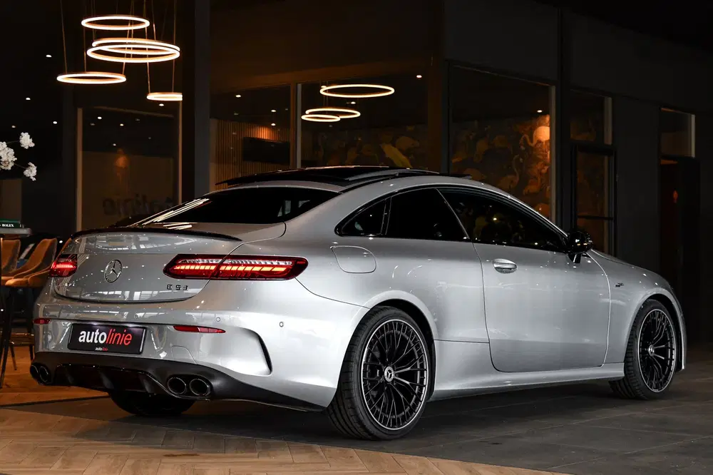 Mercedes-Benz E-Klasse E-klasse Coupé AMG 53 4MATIC+. Pano uit 2022, foto 4