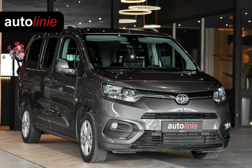 Toyota Proace City 1.2 Turbo Professional Long 7p. HUD uit 2020