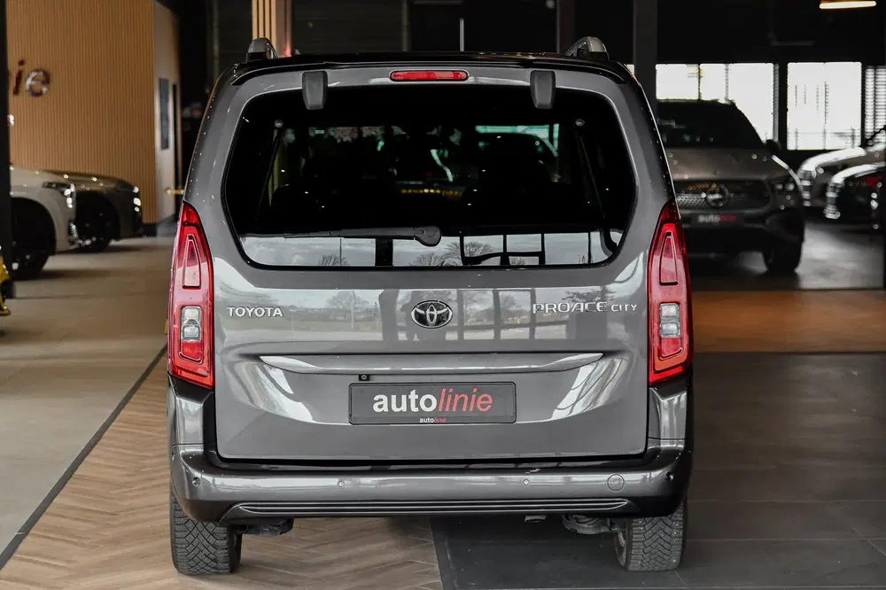 Toyota Proace City 1.2 Turbo Professional Long 7p. HUD uit 2020, foto 8