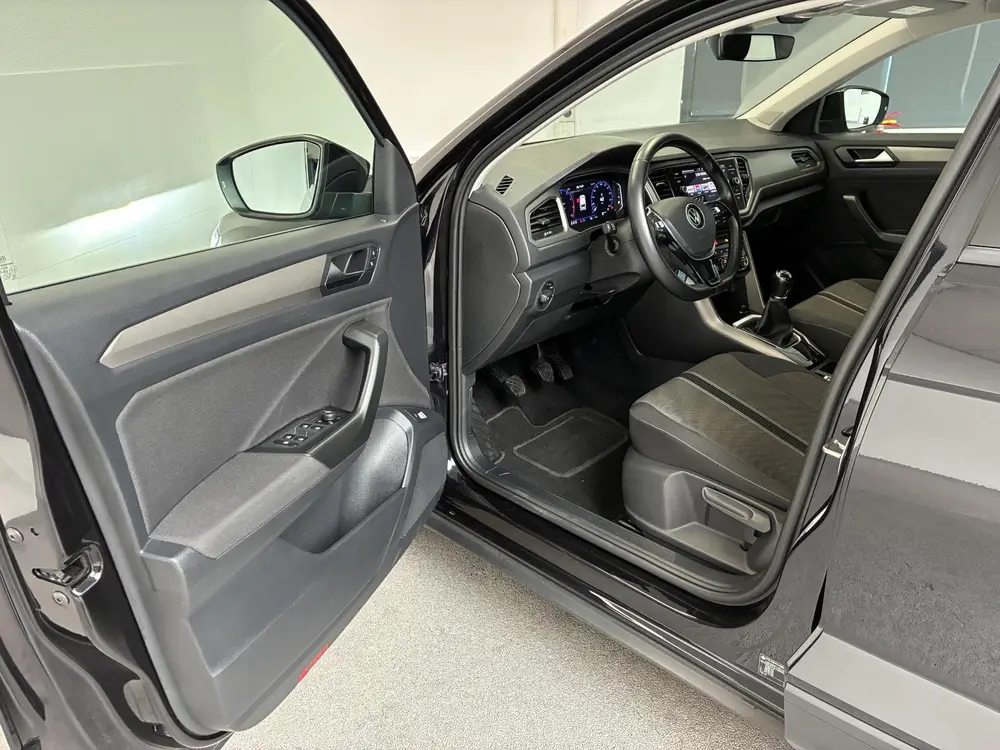 Volkswagen T-Roc 1.0 TSI Style Business | TREKHAAK | VIRTUAL uit 2022, foto 15