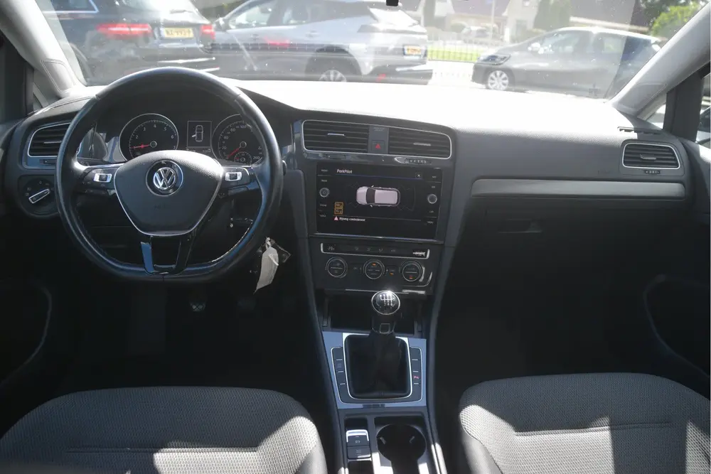 Volkswagen Golf 1.0 TSI Comfortline Navi | PDC | DAB | LMV | uit 2019, foto 10