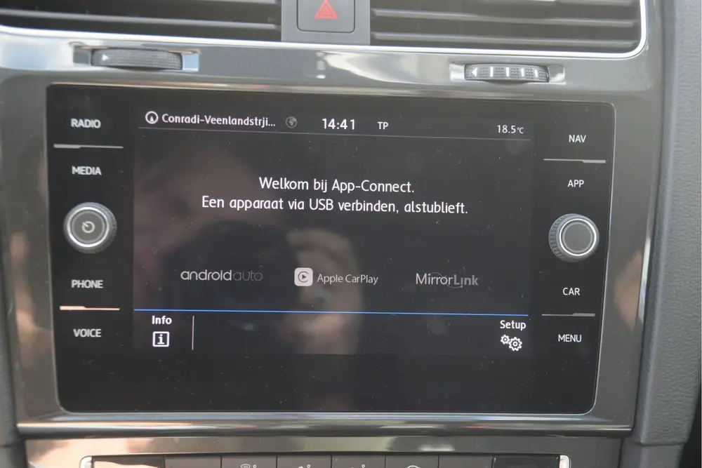 Volkswagen Golf 1.0 TSI Comfortline Navi | PDC | DAB | LMV | uit 2019, foto 16