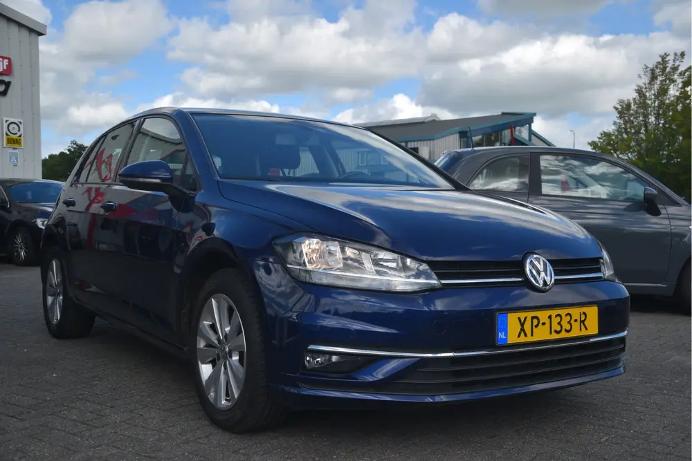 Volkswagen Golf 1.0 TSI Comfortline Navi | PDC | DAB | LMV | uit 2019, foto 3