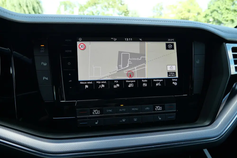 Volkswagen Touareg 3.0 TSI R-Line 340 PK | Pano | Luchtverin uit 2019, foto 12