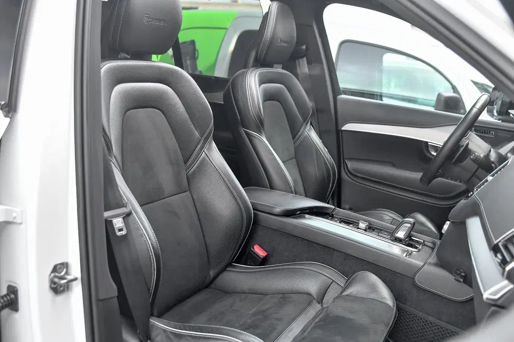 Volvo XC90 2.0 T8 Twin Engine AWD R-Design Polestar+. uit 2020, foto 14