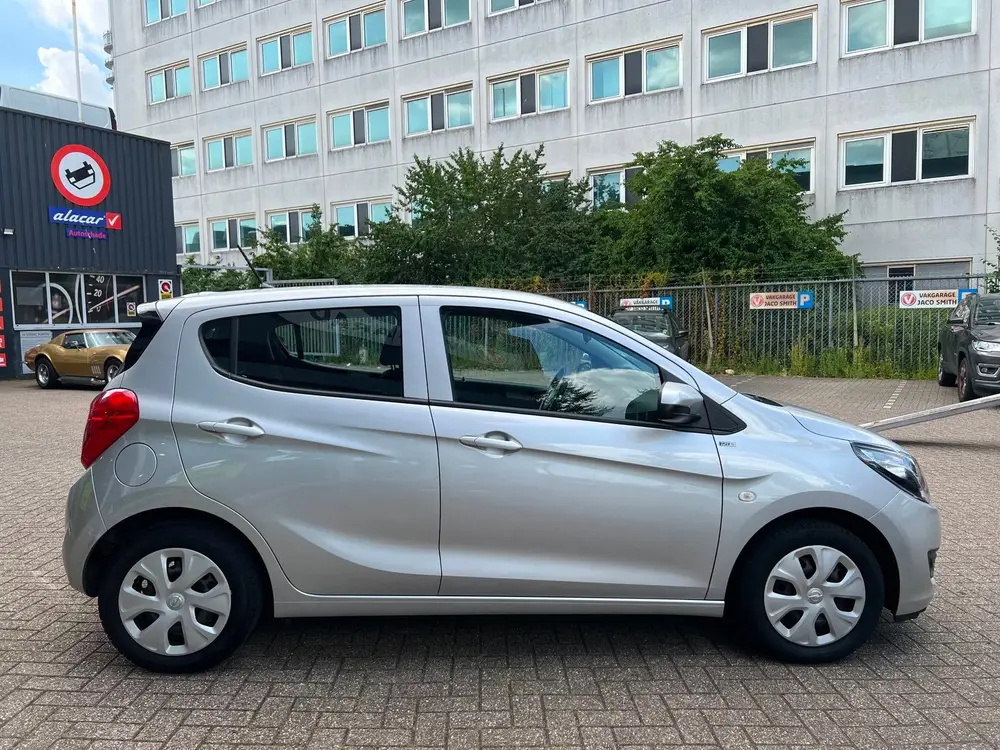 Opel Karl 1.0 ecoFLEX 120 Jaar Edition uit 2019, foto 3