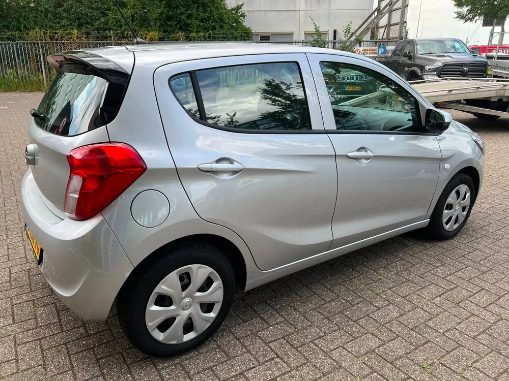 Opel Karl 1.0 ecoFLEX 120 Jaar Edition uit 2019, foto 4