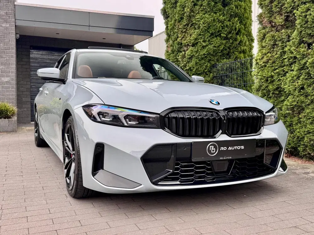 BMW 3-serie 318i M Sport Brooklyn Grau Pano H uit 2024, foto 8