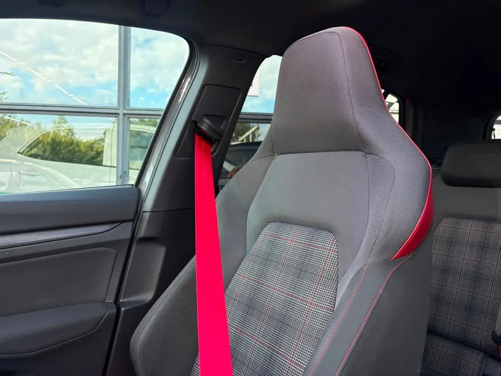 Volkswagen GOLF 2.0 TSI GTI| PANO| IQ| CAMERA| CARPLAY uit 2021, foto 8