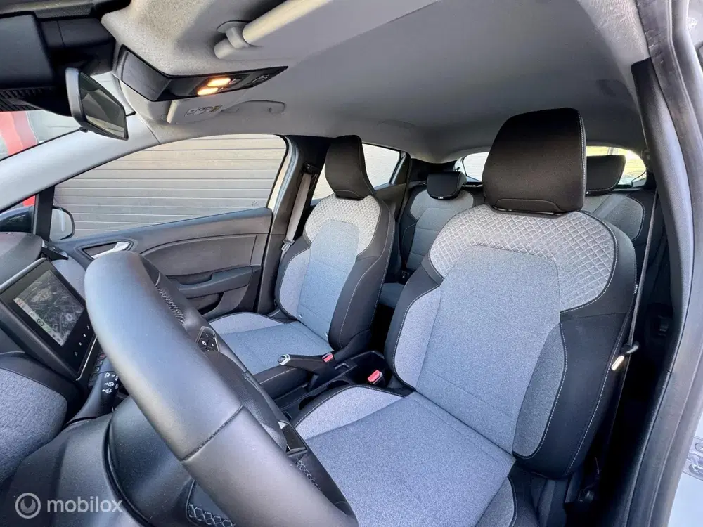 Renault Clio 1.0 TCe 90 GPF evolution uit 2025, foto 16