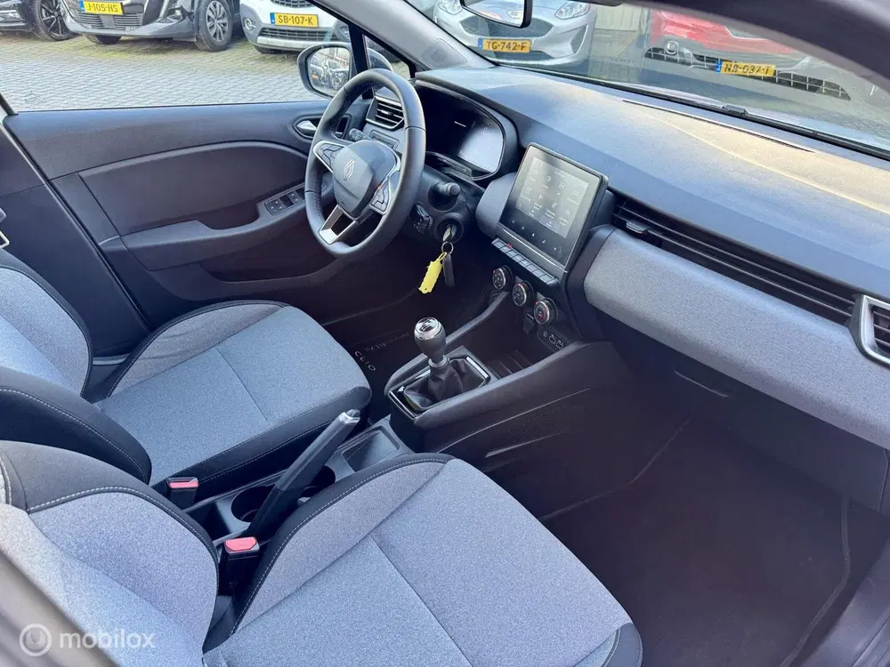 Renault Clio 1.0 TCe 90 GPF evolution uit 2025, foto 17