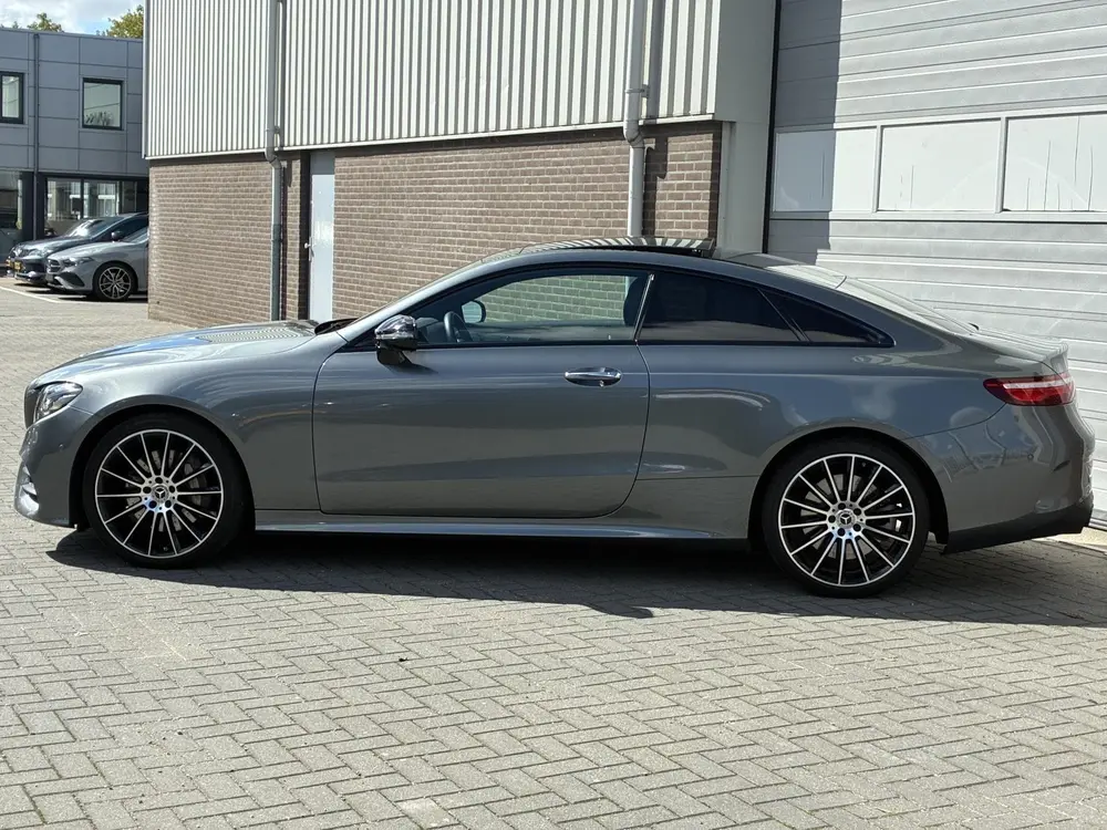 Mercedes-Benz E-Klasse E-klasse Coupé 450 4MATIC AMG Line uit 2022, foto 9