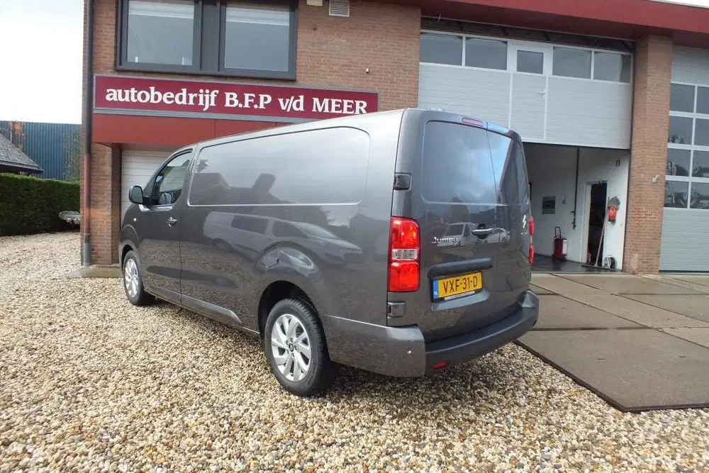 Citroën Jumpy Citroen JUMPY 1.5 BlueHDI 100 L3 S&S Navig uit 2023, foto 5