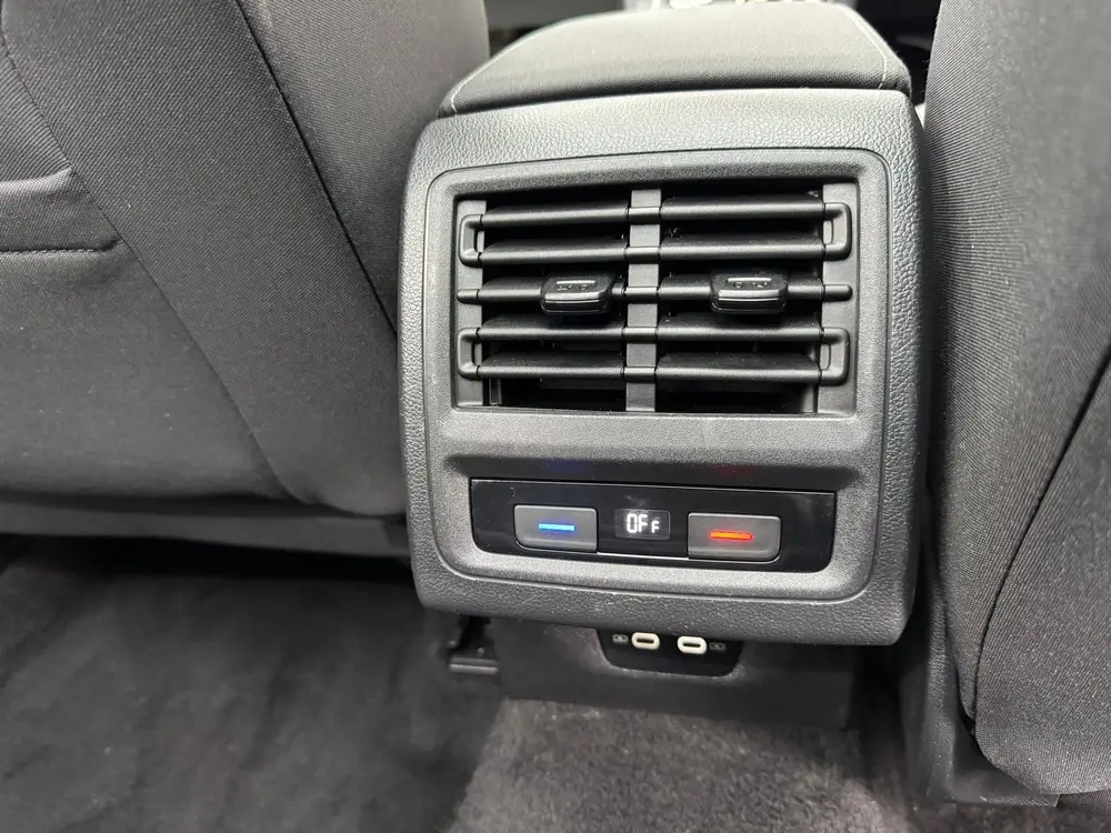 Volkswagen Golf Variant 1.0 eTSI DSG Life Pano, Adaptive Cru uit 2021, foto 12
