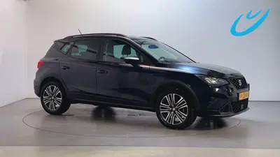 SEAT Arona 1.0 TSI Style Business Intense Stoelverwar uit 2022