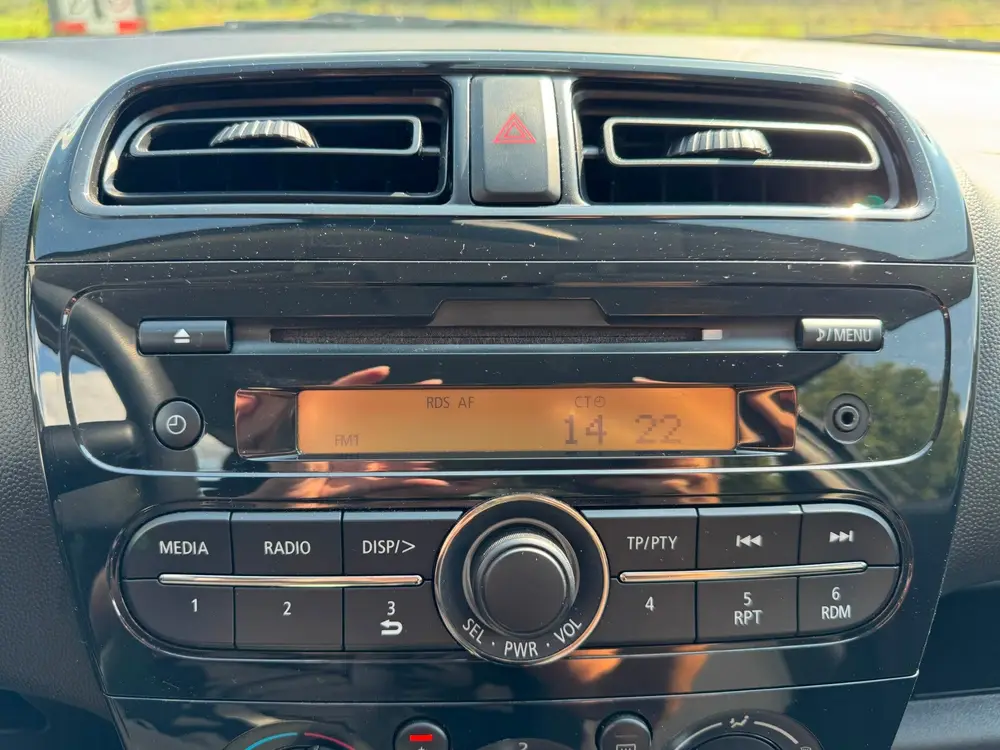 Mitsubishi Space Star 1.0 Cool+ DEALER onderhouden en pas 25 uit 2019, foto 17