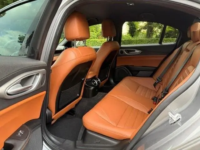 Alfa Romeo Giulia 2.0T Super/Camera/Leer/Xenon/led/Nav/18inc uit 2020, foto 8