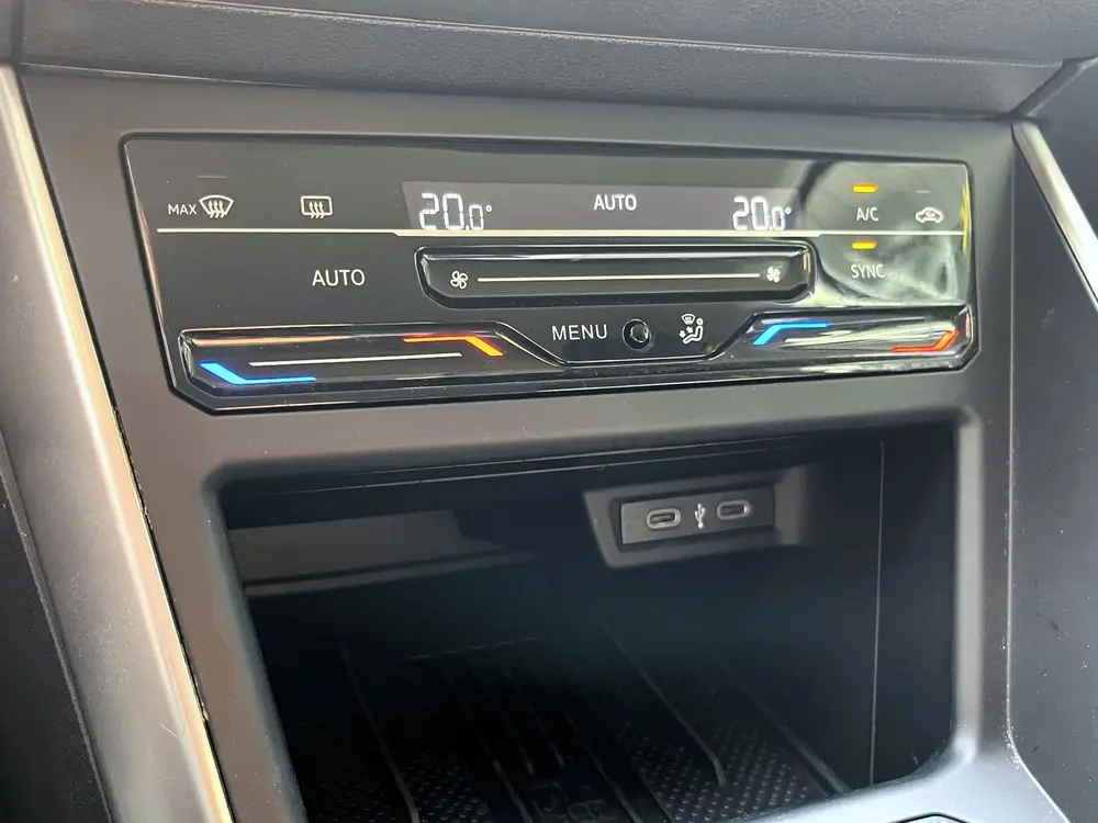 Volkswagen Taigo 1.0 TSI Life Edition | ACC | CAM | CARPLAY uit 2025, foto 14