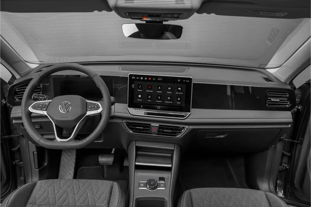 Volkswagen Tiguan 1.5 eHybrid 30 Year Ed Style IQ Winterpack uit 2026, foto 2