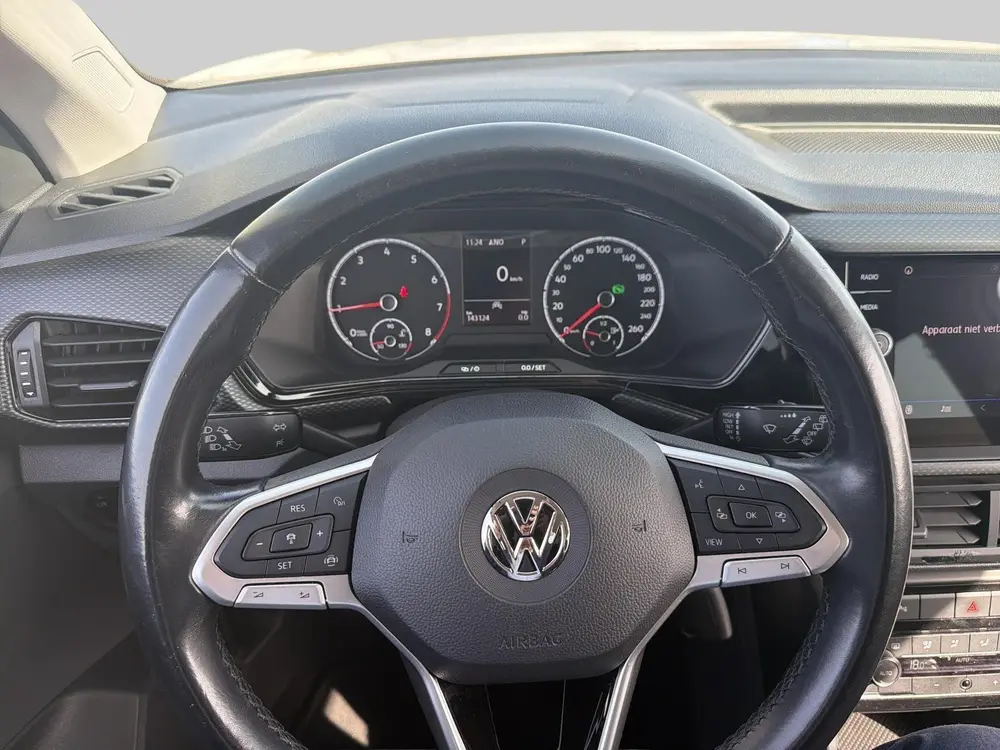 Volkswagen T-Cross 1.0 TSI Life R-Line uit 2020, foto 11