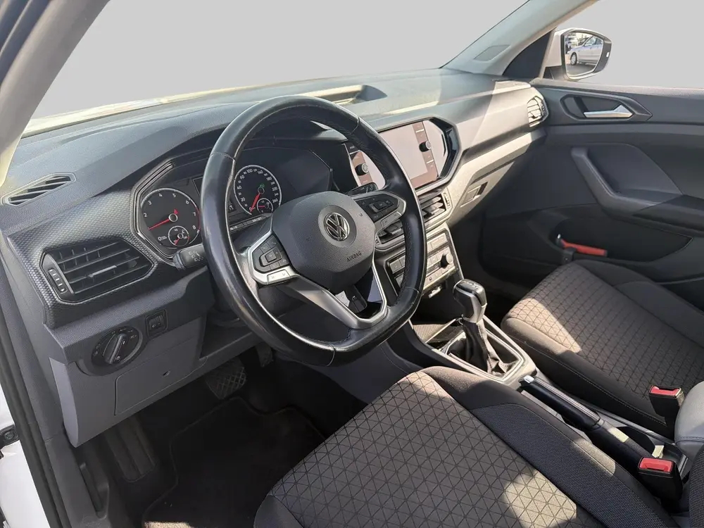Volkswagen T-Cross 1.0 TSI Life R-Line uit 2020, foto 9