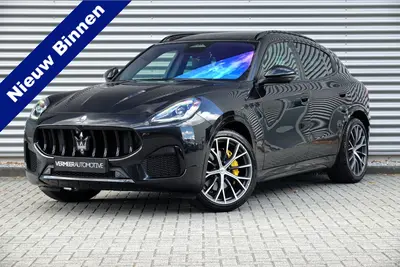 Maserati Grecale 2.0 MHEV Modena | Panodak | Alcantara | Son uit 2023