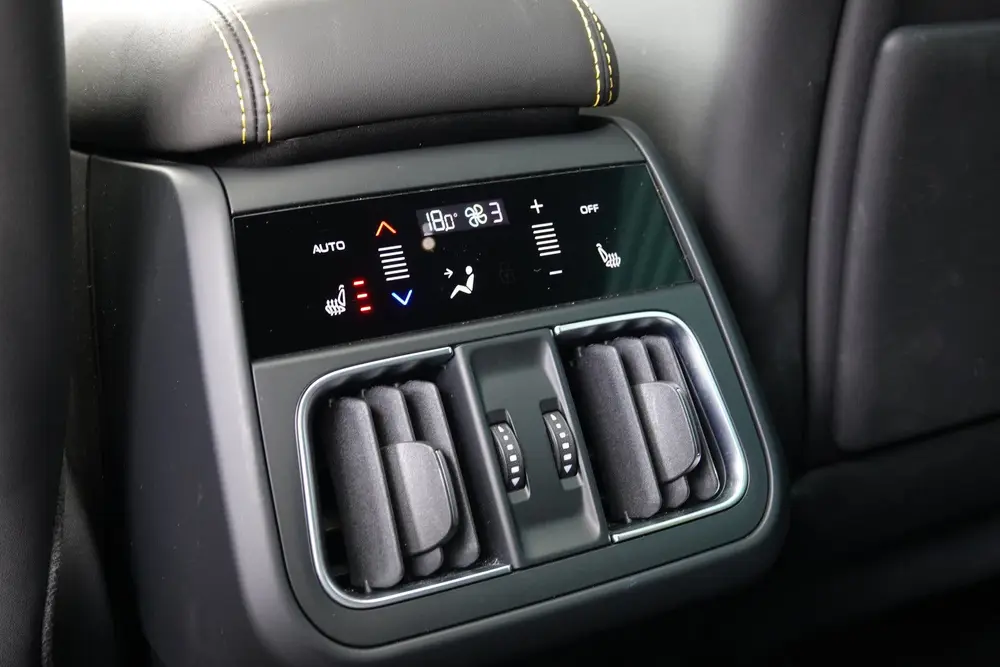 Maserati Grecale 2.0 MHEV Modena | Panodak | Alcantara | Son uit 2023, foto 14