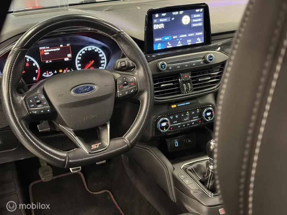 Ford Focus Wagon 2.3 EcoBoost ST-3 B&O|HUD|CAMERA|STOELVERW| uit 2019, foto 10