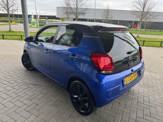 Citroën C1 1.0 VTi SHINE 5-DRS. TWO TONE (LUXE UITVOERING!) uit 2019, foto 2