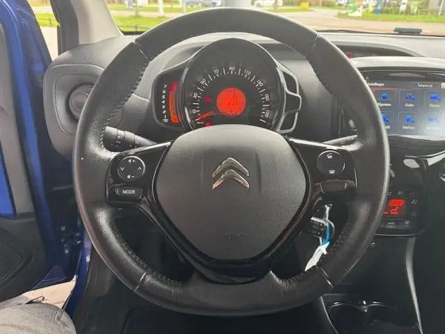 Citroën C1 1.0 VTi SHINE 5-DRS. TWO TONE (LUXE UITVOERING!) uit 2019, foto 8