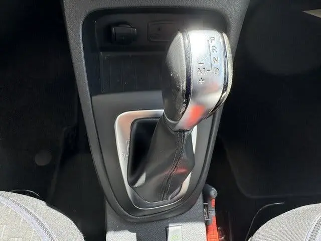 Renault Captur 1.3 TCe INTENS AUTOMAAT + KOMPLETE AUTO! uit 2019, foto 20