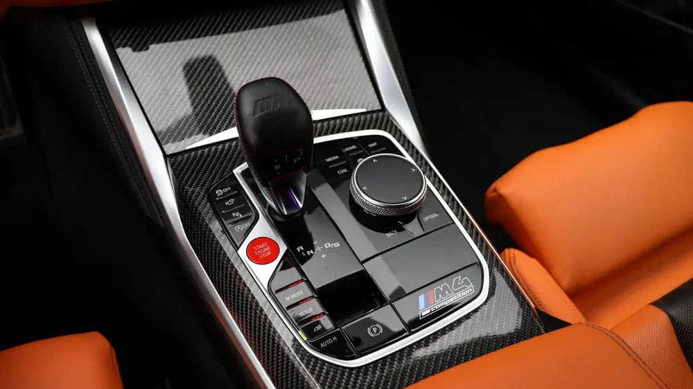 BMW M4 Coupé xDrive Competition uit 2022, foto 15