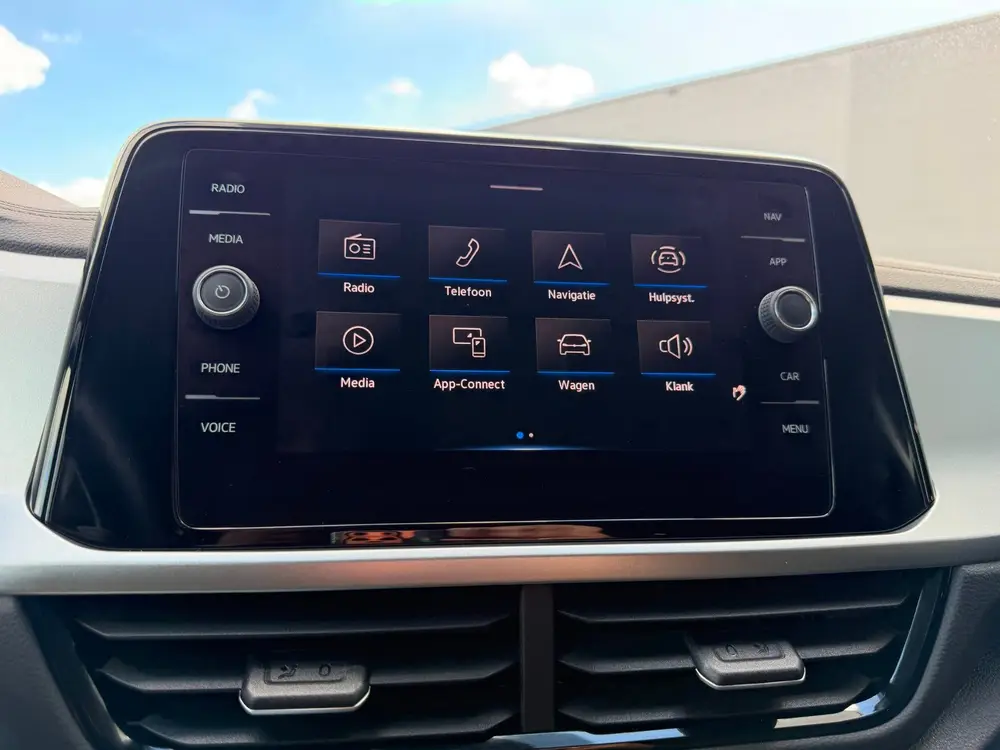 Volkswagen T-Roc 1.5 TSI Life automaat nieuwstaat uit 2023, foto 16