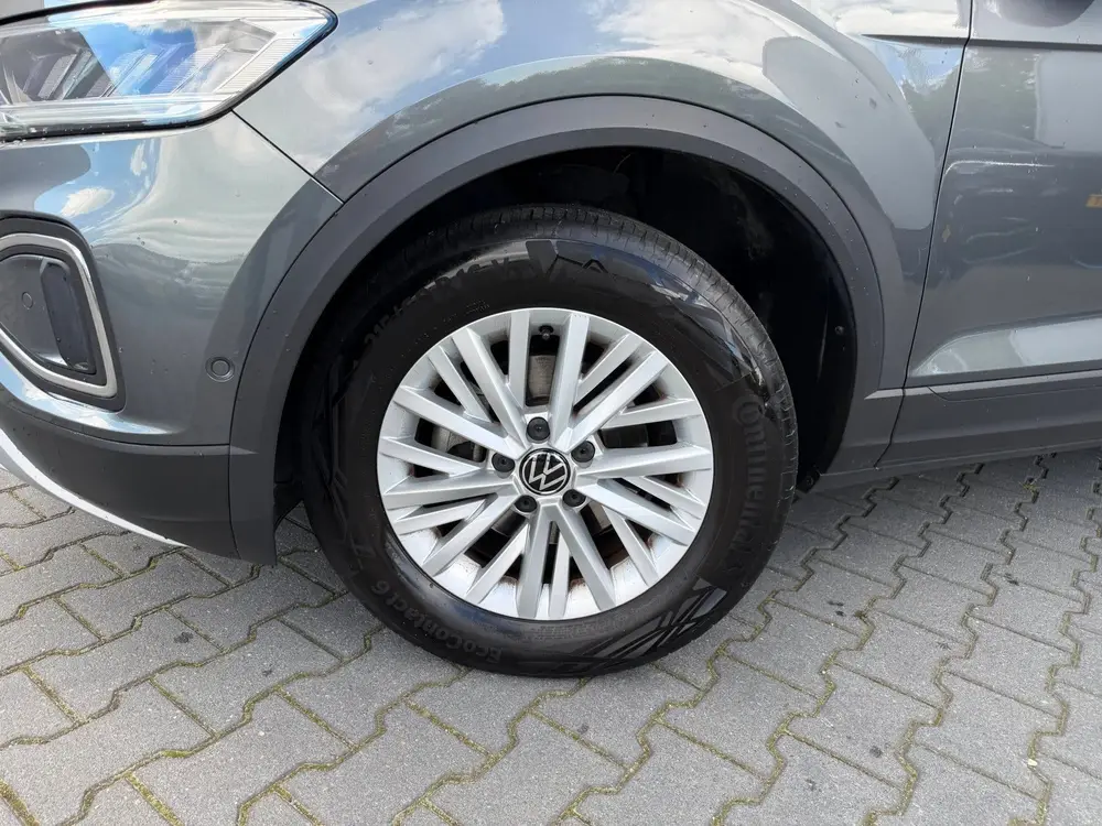 Volkswagen T-Roc 1.5 TSI Life automaat nieuwstaat uit 2023, foto 3