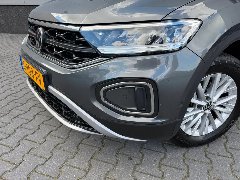 Volkswagen T-Roc 1.5 TSI Life automaat nieuwstaat uit 2023, foto 4