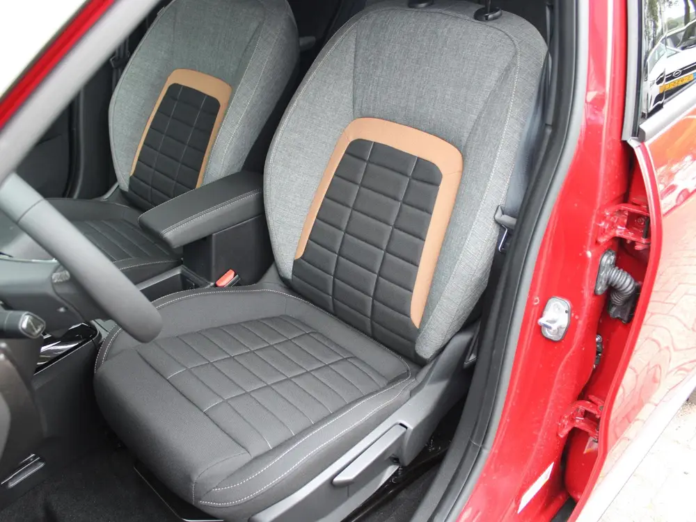 Citroën C3 Aircross Citroen Ë-C3 Aircross Plus 113pk Extended uit 2026, foto 6