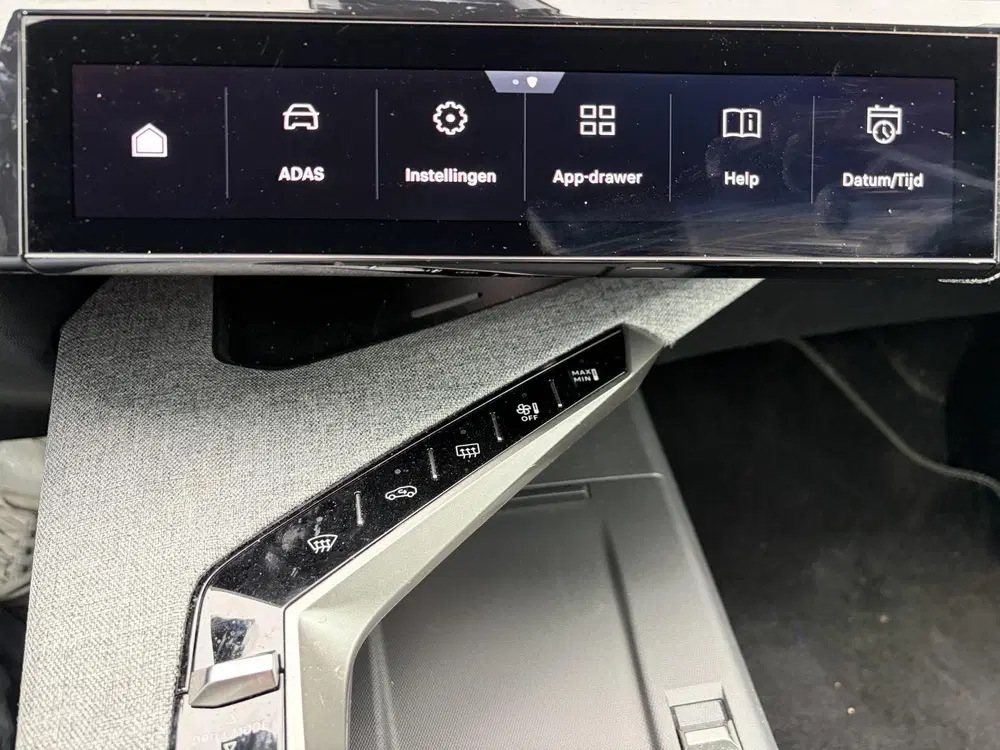 Peugeot 5008 1.2 Hybrid 145 GT 7p ADAPTIVE CRUISE uit 2025, foto 18