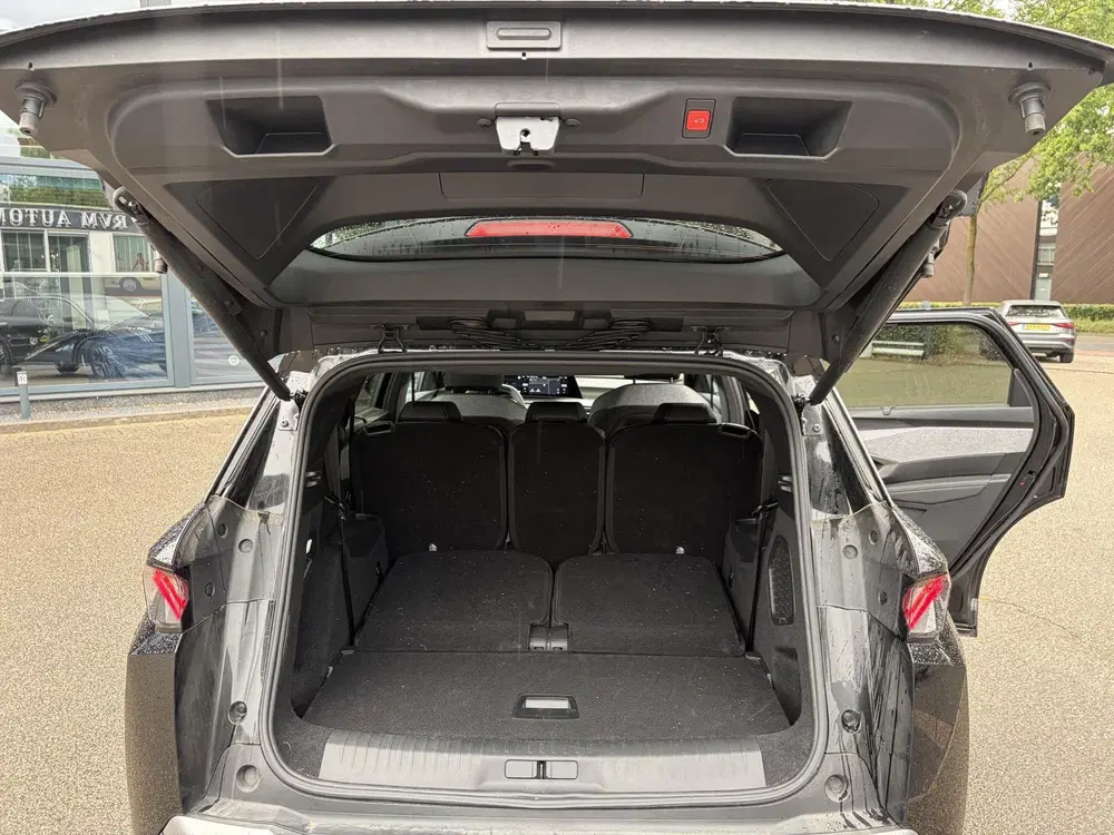 Peugeot 5008 1.2 Hybrid 145 GT 7p ADAPTIVE CRUISE uit 2025, foto 6
