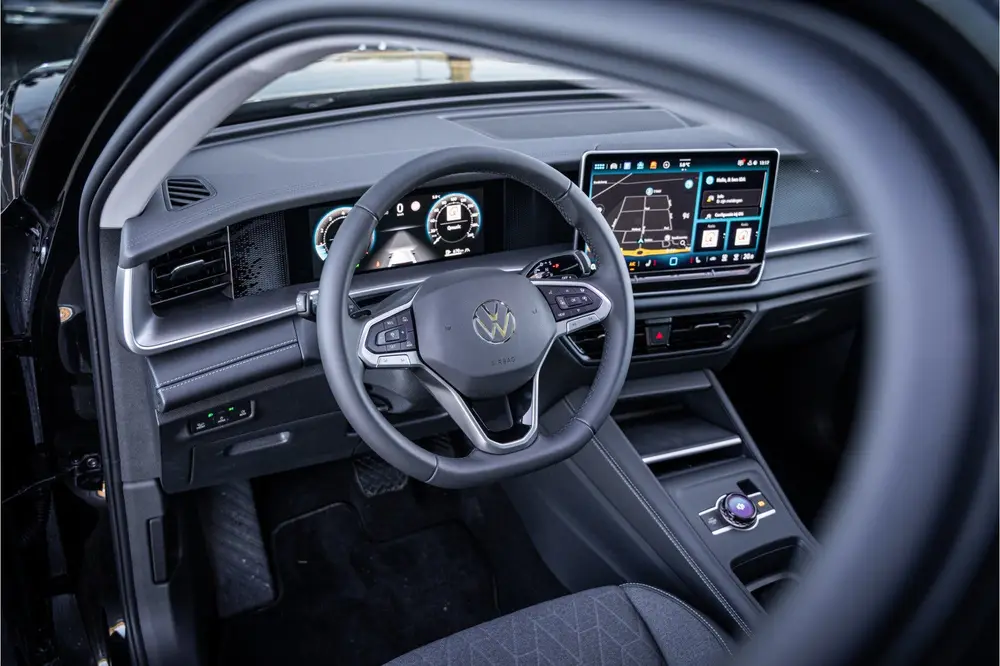 Volkswagen Tayron 1.5 eTSI Life Edition 7p. * 20inch * Panod uit 2025, foto 18